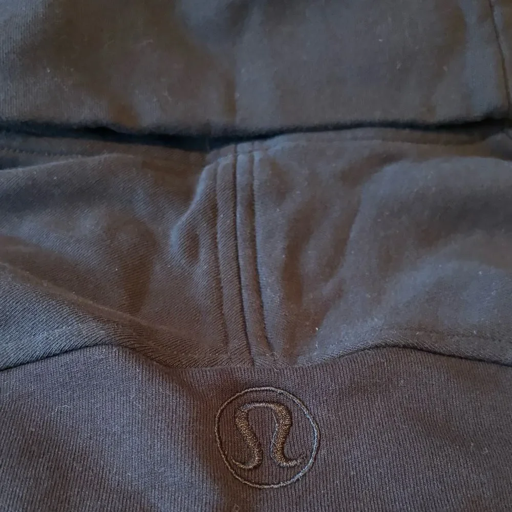 LULULEMON•Embroidered Patched Funnel Cowl neck sweatshirt